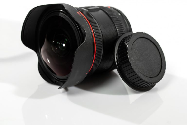 Capturing Moments: The Art of Choosing the Right Photography Gear